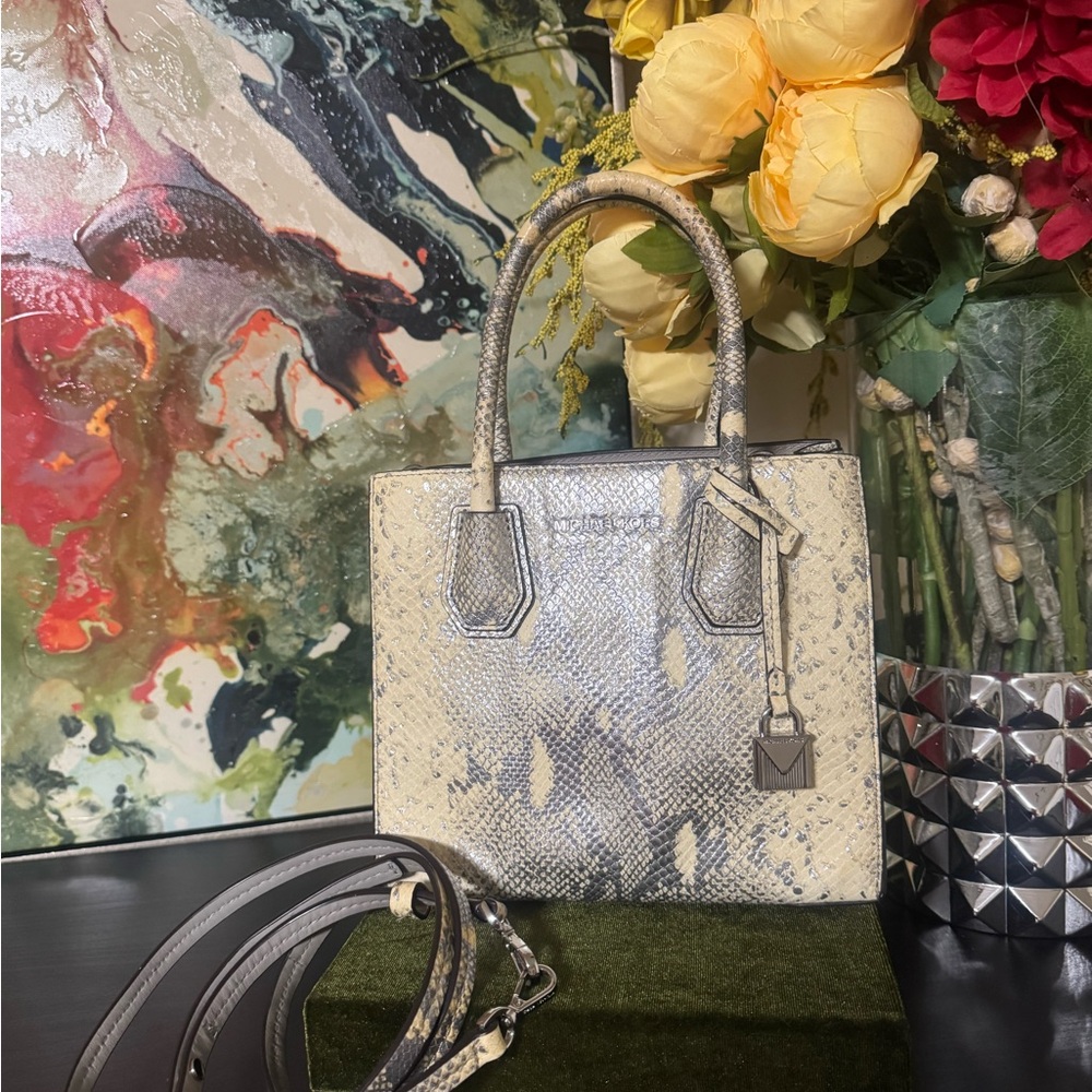 Michael Kors Elegant Snakeskin Crossbody Handbag / NWOT